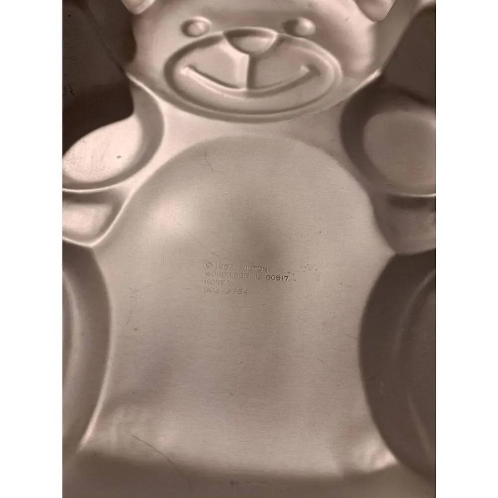 Vintage 1982 Wilton Teddy Bear Cake Pan 502-3754 Full Body Aluminum Mold